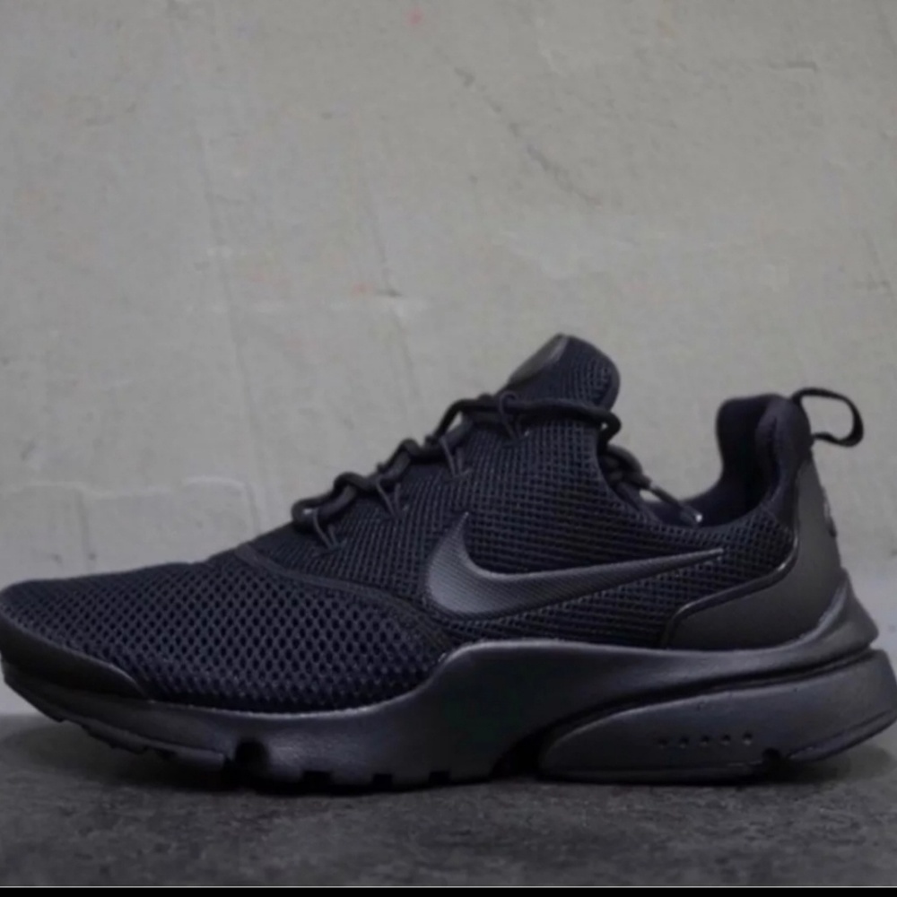 Nike Presto Fly WOMEN SIZE 8.5 IN YOUTH SIZE - Picture 7 of 8